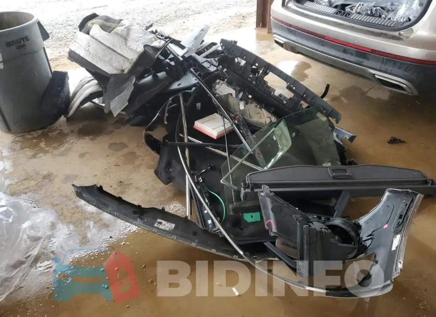 2LMPJ6K97KBL19309 Photo# 13