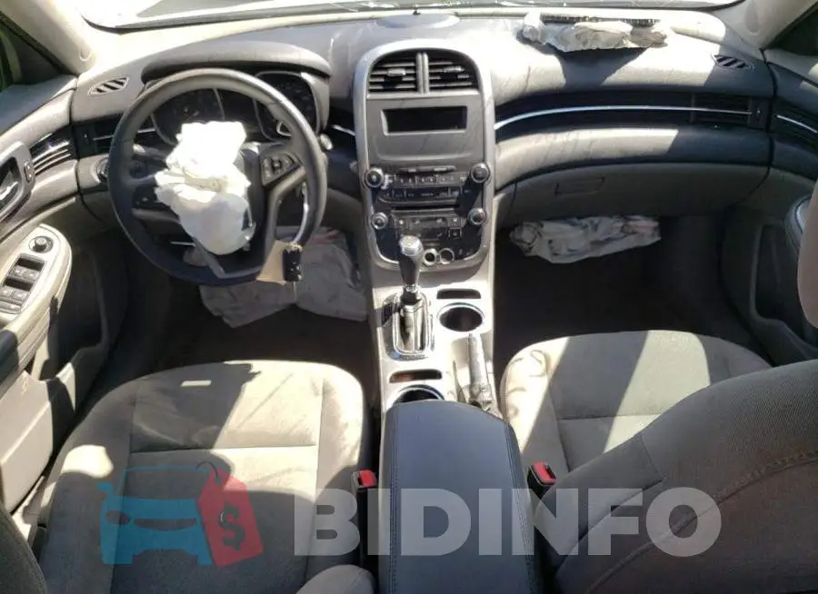 1G11B5SL7FF302452 Photo# 8