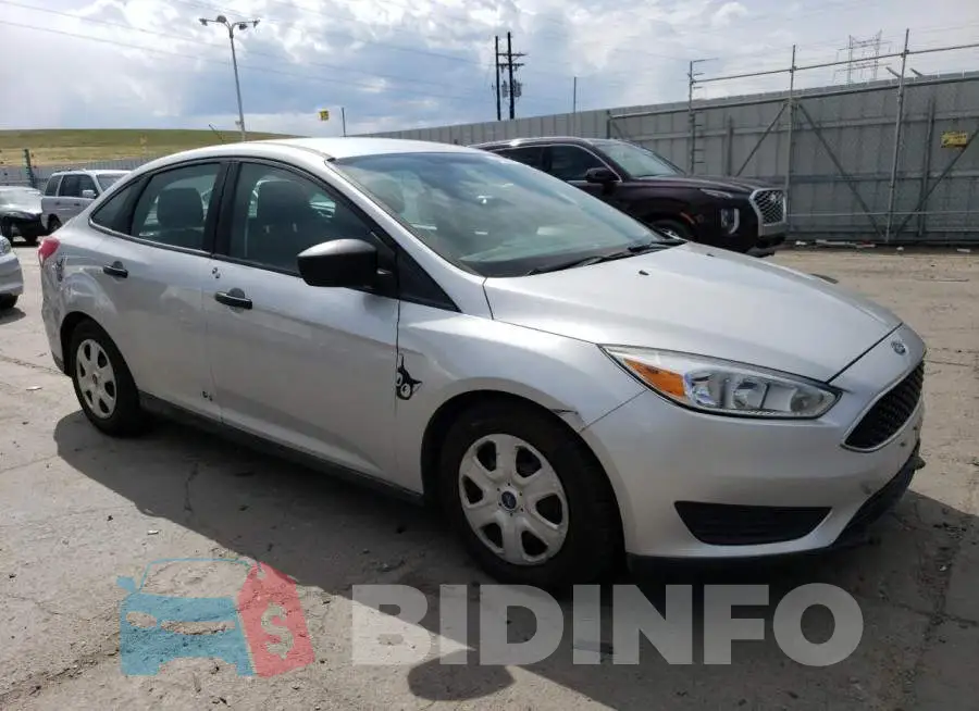 1FADP3E23GL361519 Photo# 4
