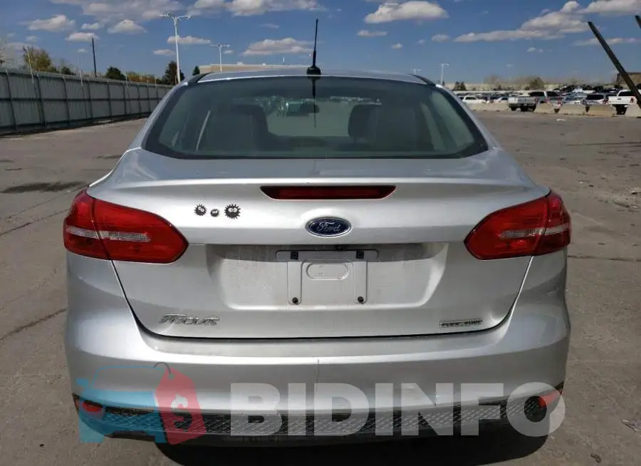 1FADP3E23GL361519 Photo# 6