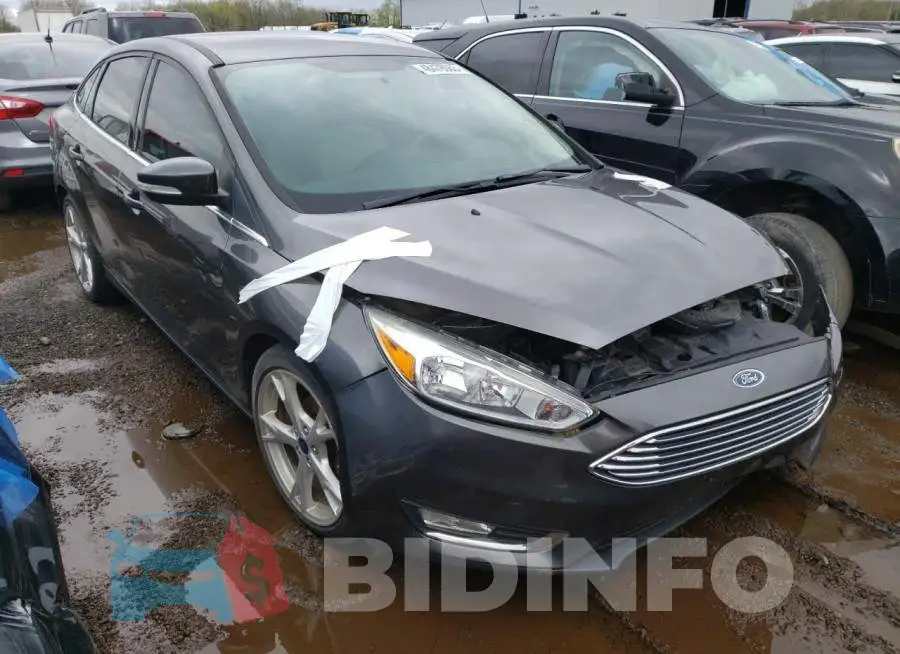 1FADP3J27GL296521 Photo# 4