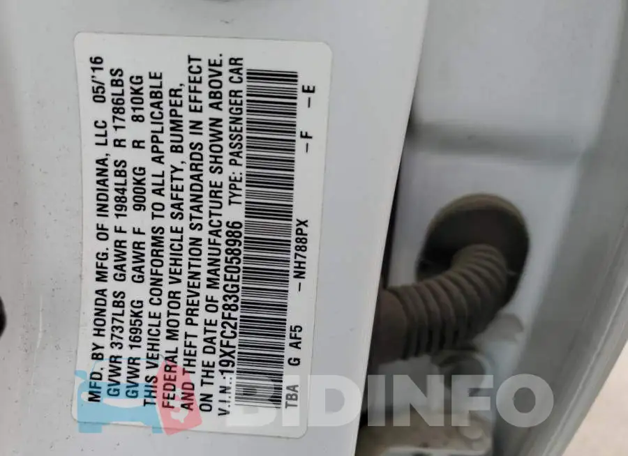 19XFC2F83GE058986 Photo# 12