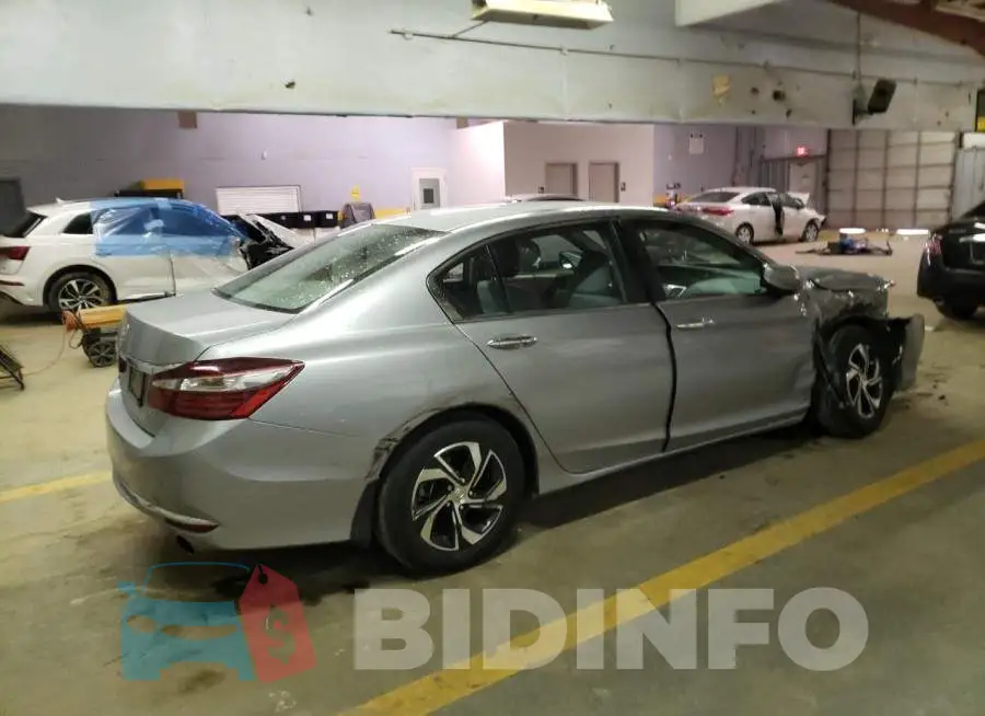 1HGCR2F40GA180983 Photo# 3