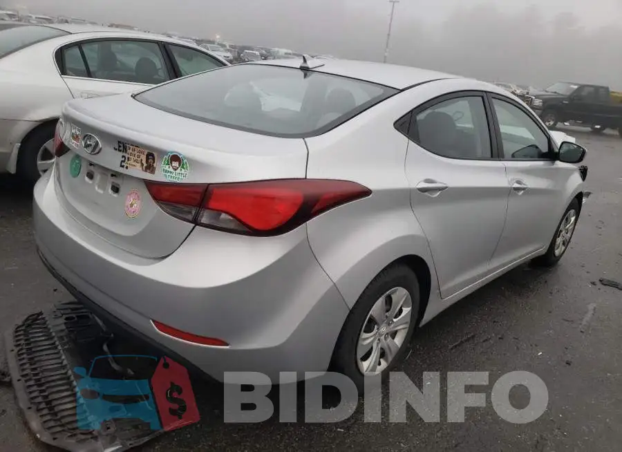 5NPDH4AE8GH740193 Photo# 3