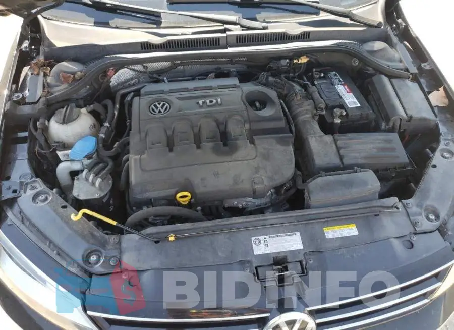 3VWLA7AJ7FM292016 Photo# 7