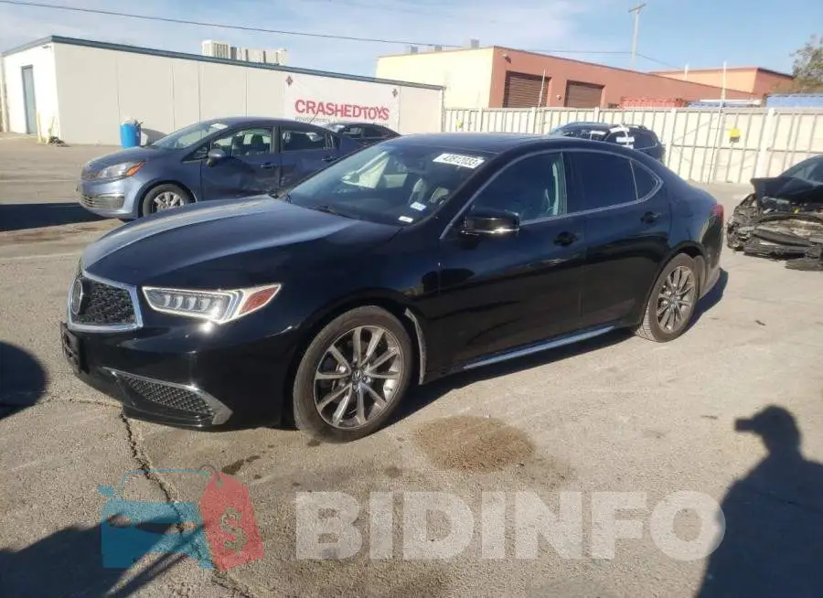 19UUB2F51JA010933 Photo# 1