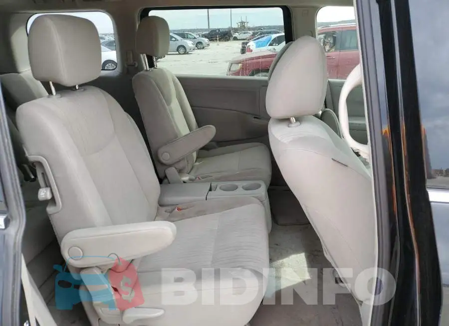 JN8AE2KP6E9107752 Photo# 11