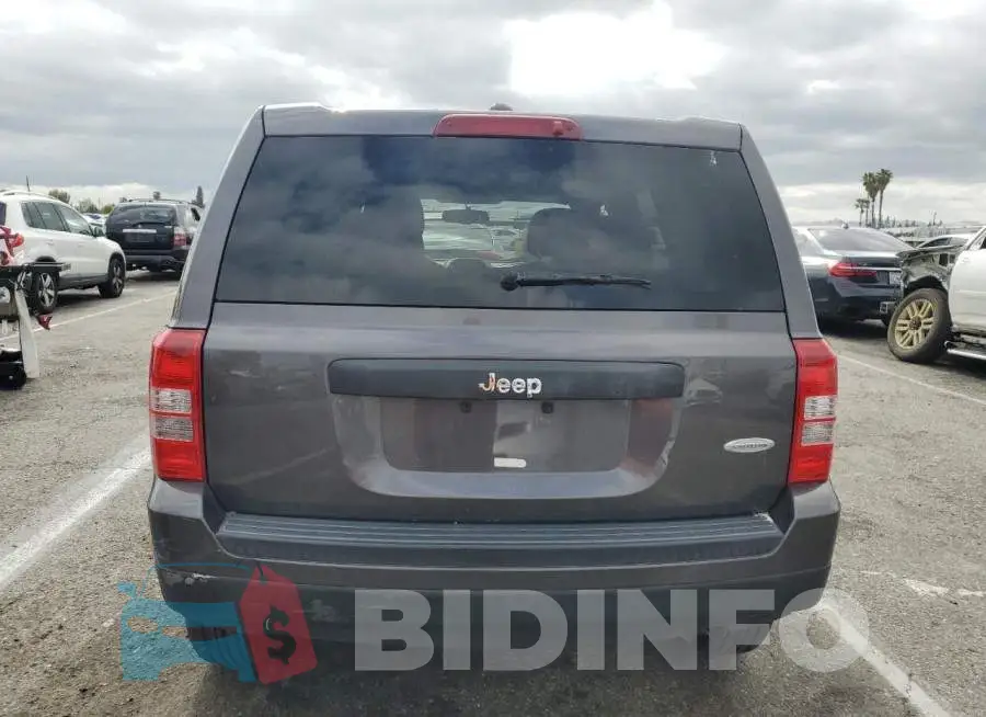 1C4NJPFB7HD182949 Photo# 6