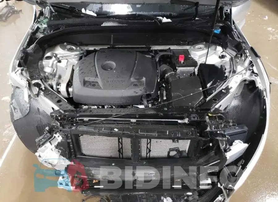 YV4102RL3M1765214 Photo# 11