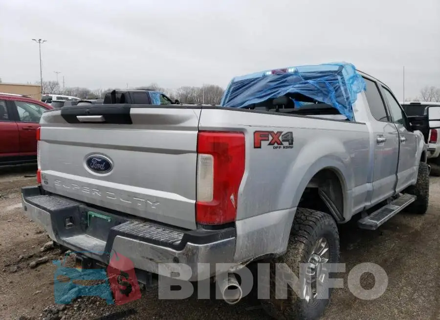1FT7W2B69KEG41633 Photo# 3