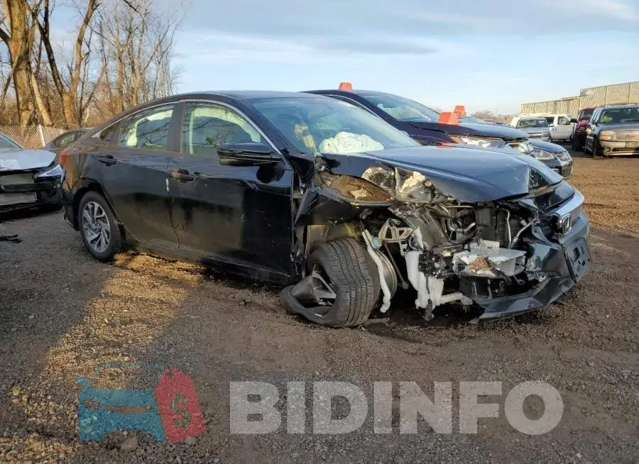 19XFC2F71JE205837 Photo# 4