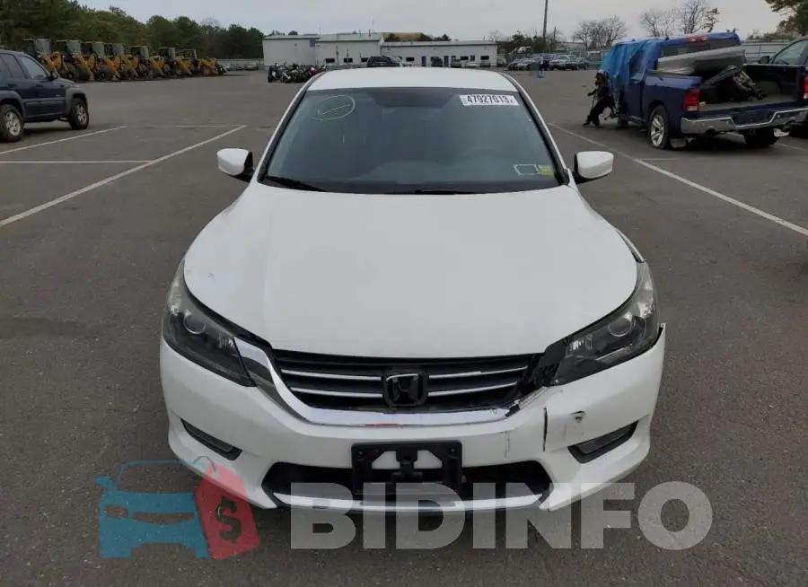 1HGCR2F57FA114552 Photo# 5