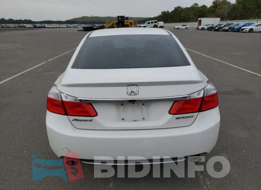 1HGCR2F57FA114552 Photo# 6