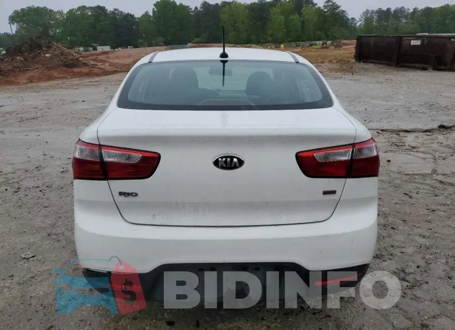 KNADM4A31F6438938 Photo# 6
