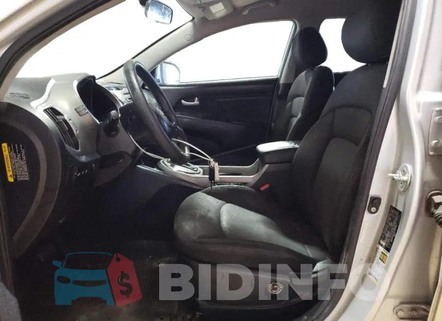 KNDPB3AC7G7817292 Photo# 7