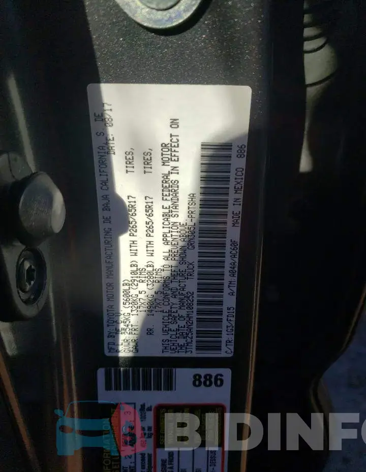 3TMCZ5AN2HM108252 Photo# 10