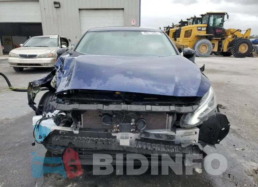 1N4BL4CV2KC183312 Photo# 5