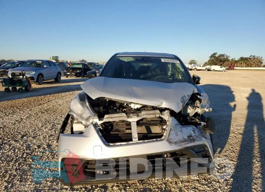 3N1CP5BV7LL580324 Photo# 5