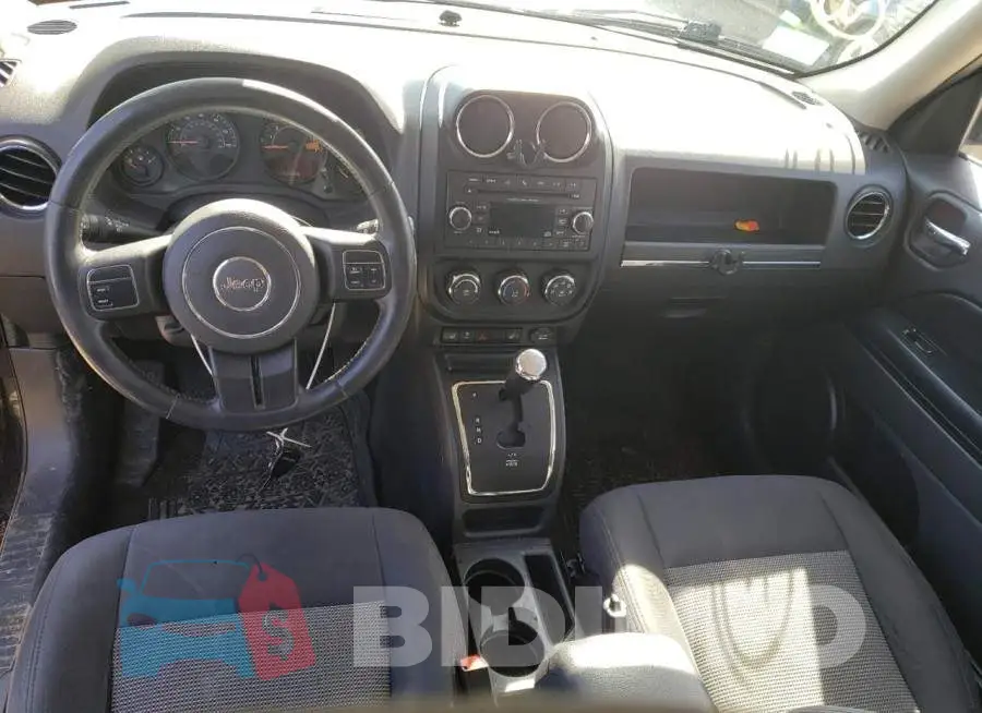 1C4NJRFB7FD339727 Photo# 8
