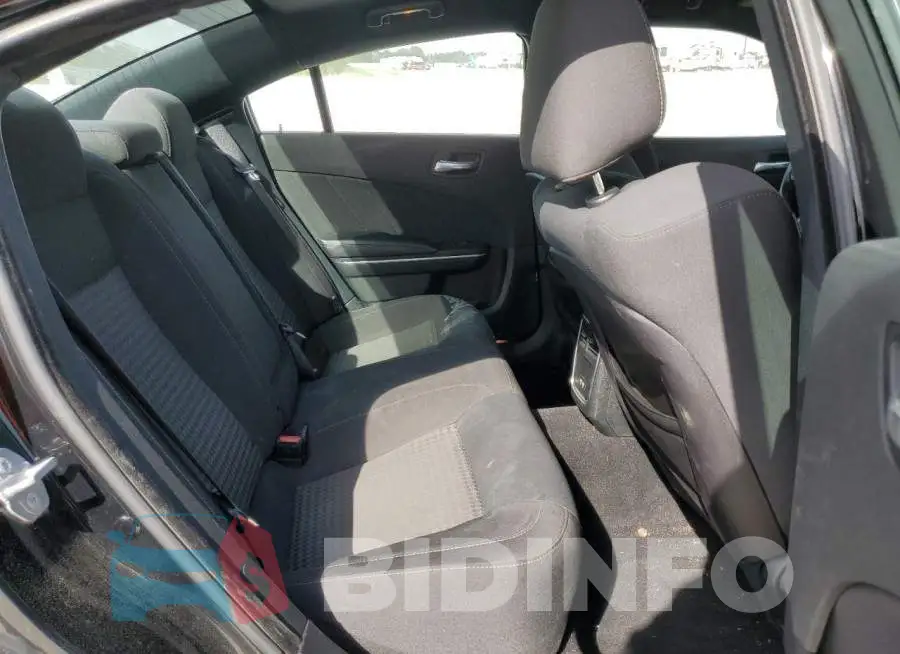 2C3CDXHG4KH681052 Photo# 10