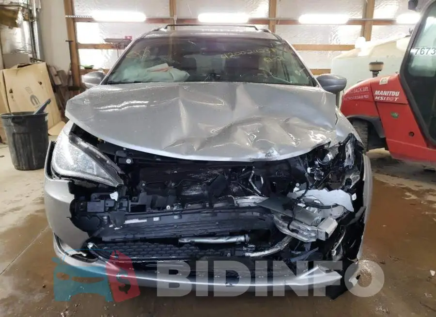 2C4RC1EG6JR315547 Photo# 5