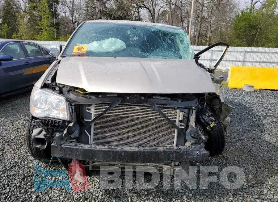 2C4RC1JG5GR111451 Photo# 5