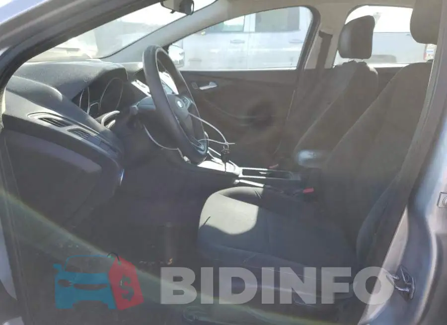 1FADP3F22GL405010 Photo# 7