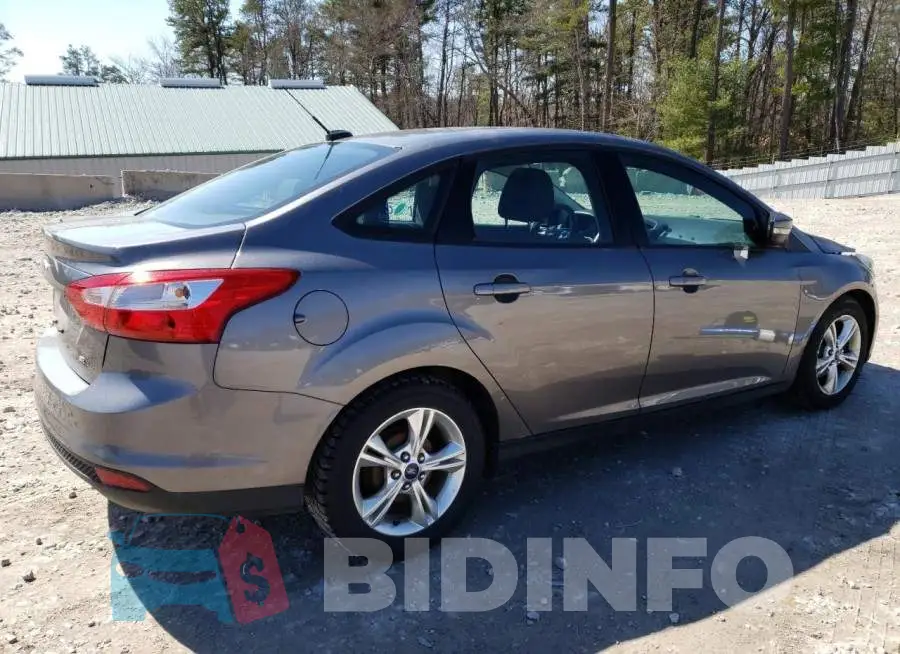 1FADP3F27EL352916 Photo# 3