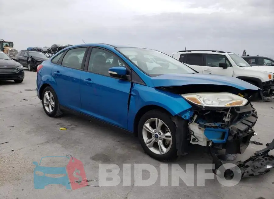 1FADP3F2XEL257895 Photo# 4