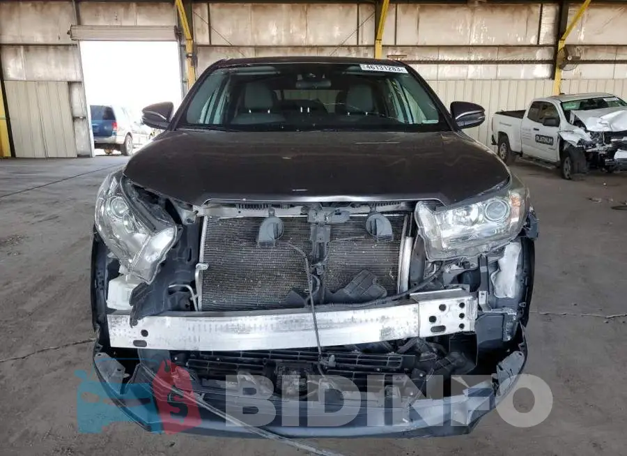 5TDZZRFH0JS275347 Photo# 5