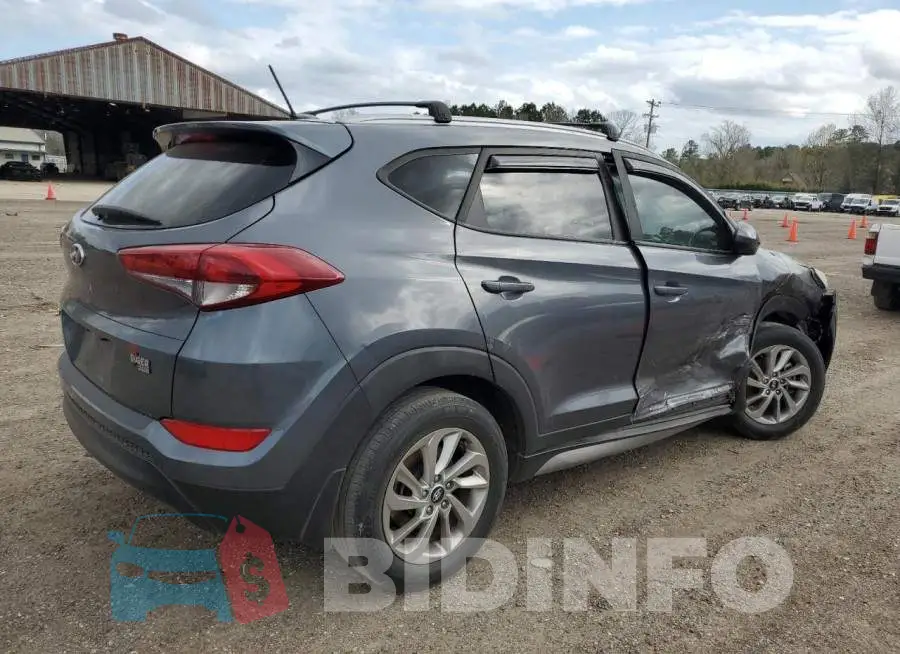 KM8J33A44HU336085 Photo# 3