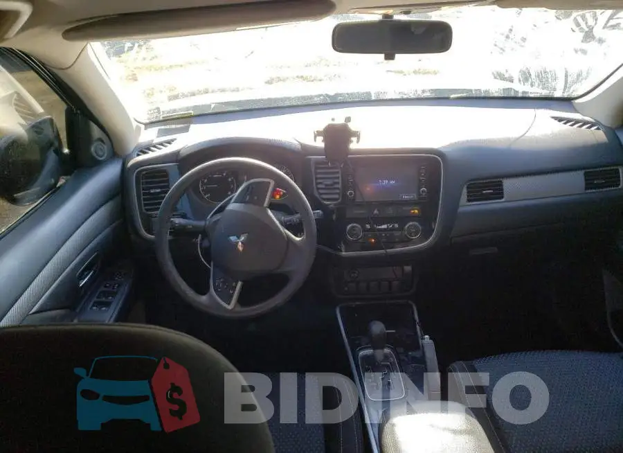 JA4AZ3A34JZ058351 Photo# 8