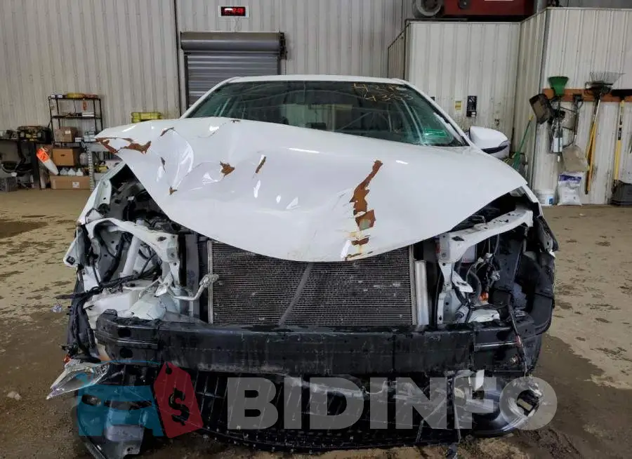 2T1BURHE0FC301741 Photo# 5