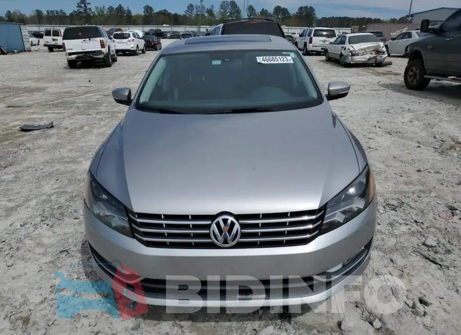 1VWCS7A35EC064384 Photo# 5