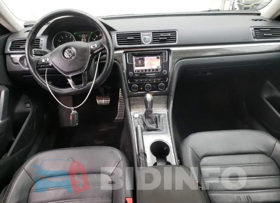 1VWCS7A36GC027556 Photo# 8