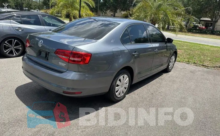 3VW1K7AJ2FM294180 Photo# 4