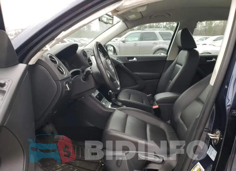 WVGAV7AX7GW600351 Photo# 7