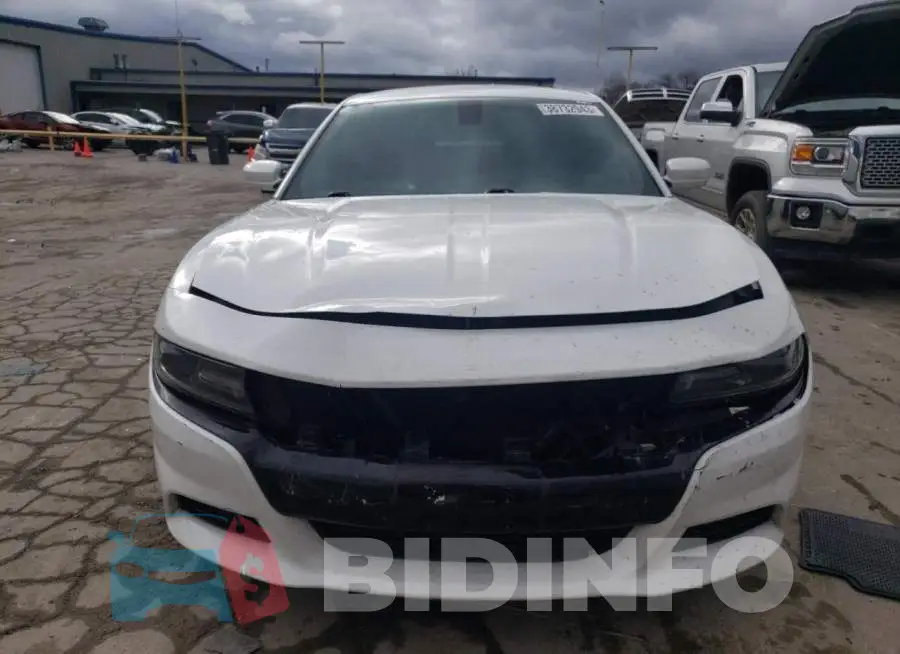 2C3CDXHG7FH824078 Photo# 5