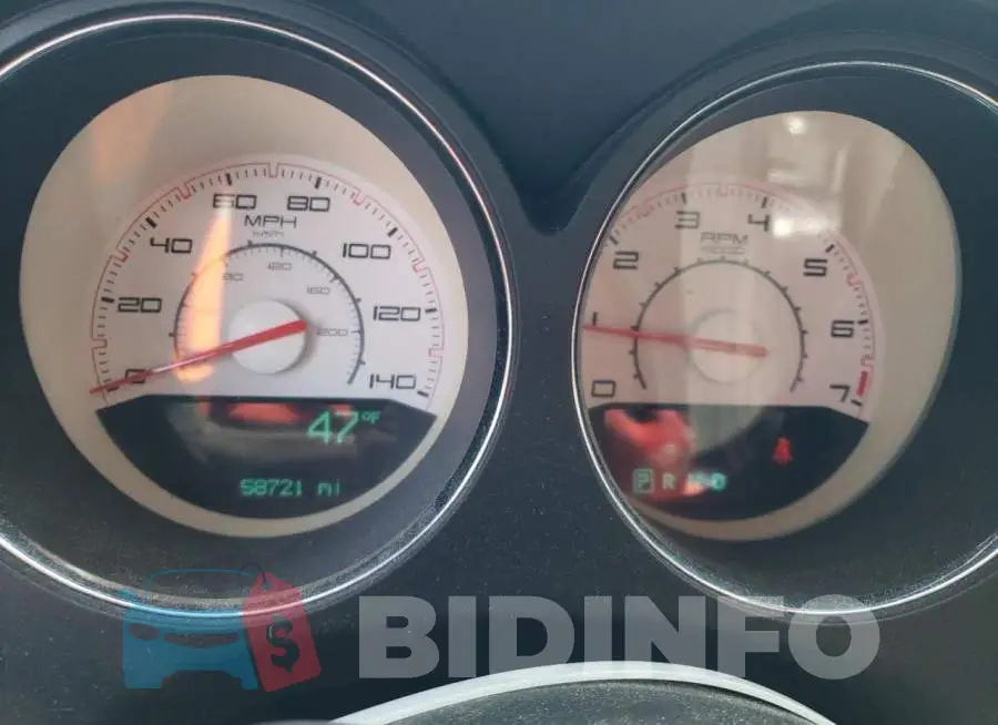 2C3CDYAG4EH153418 Photo# 9