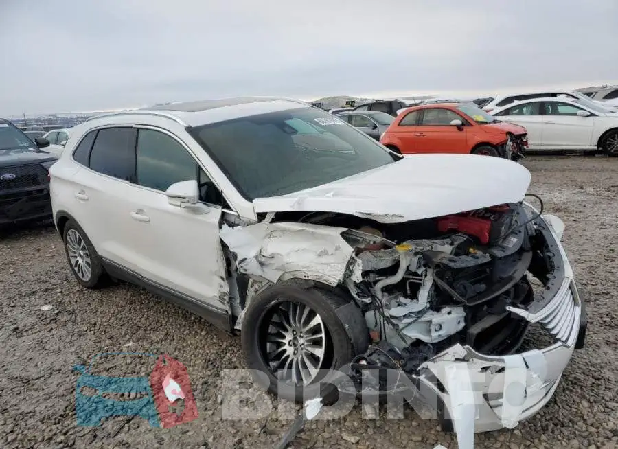 5LMCJ3D99HUL51264 Photo# 4