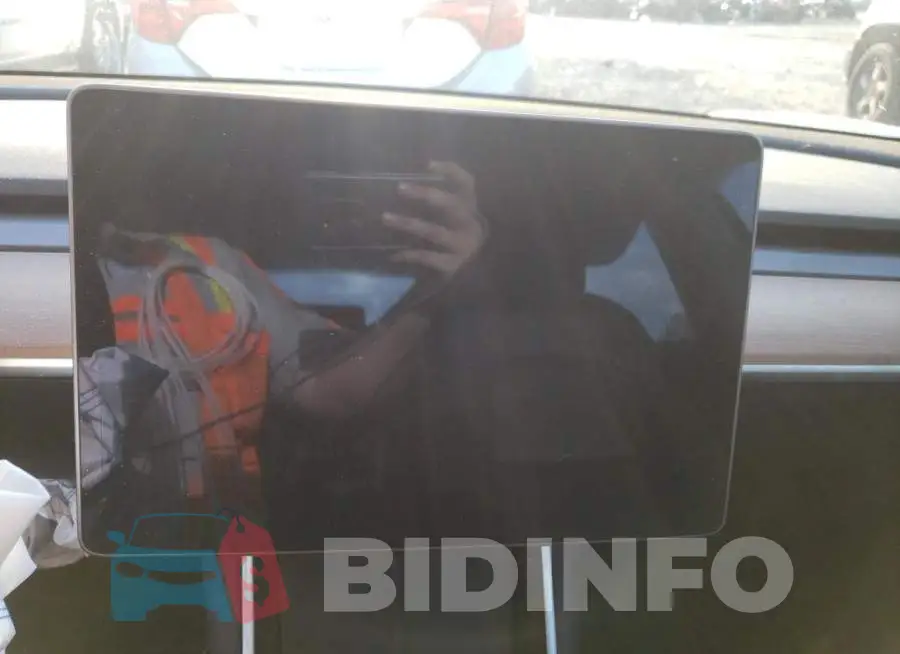 5YJ3E1EB4LF619091 Photo# 9