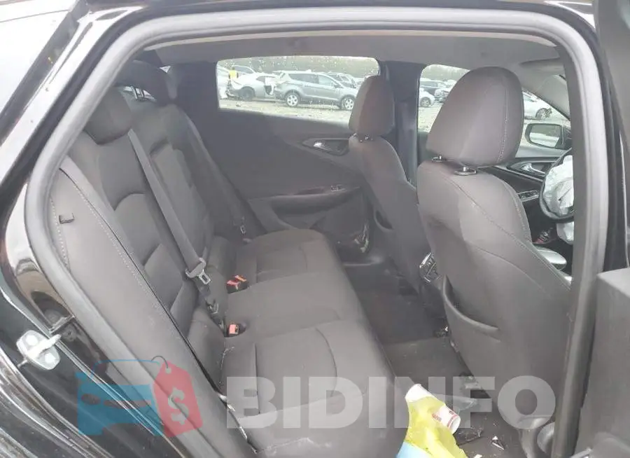 1G1ZD5ST0JF233271 Photo# 10