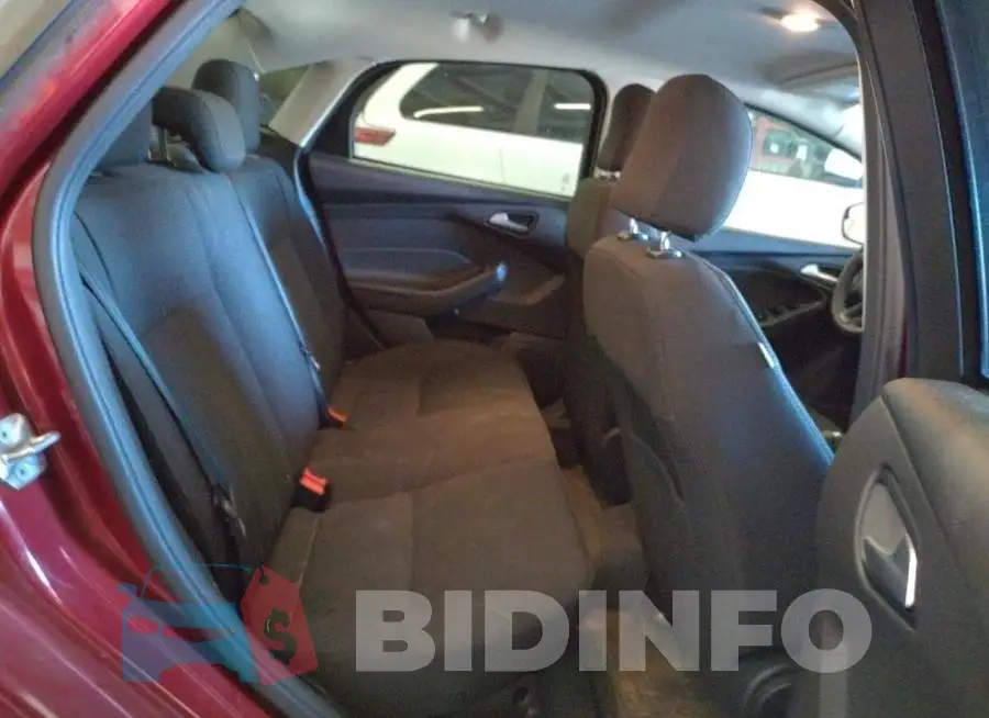 1FADP3FE4GL402541 Photo# 10