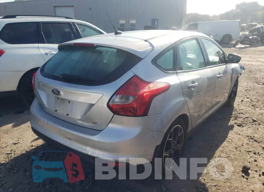 1FADP3K20EL102276 Photo# 4