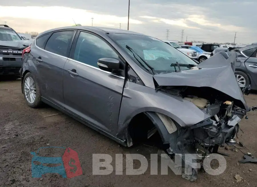 1FADP3N27EL320792 Photo# 4