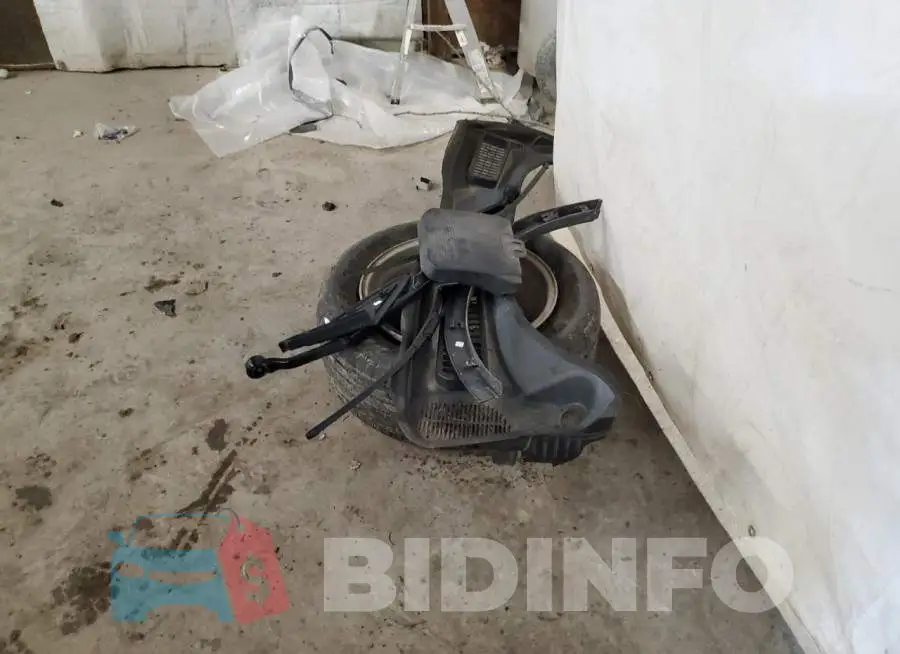 1FMCU9GX8EUD99261 Photo# 13