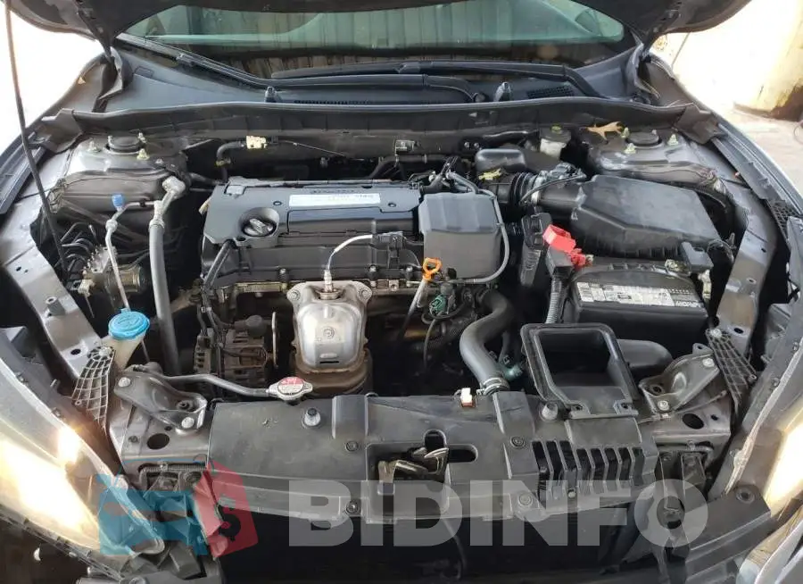 1HGCR2F31EA158897 Photo# 7