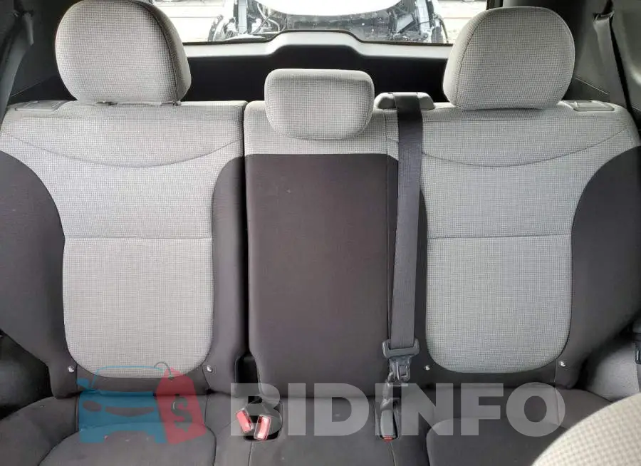 KNDJN2A2XG7288855 Photo# 10