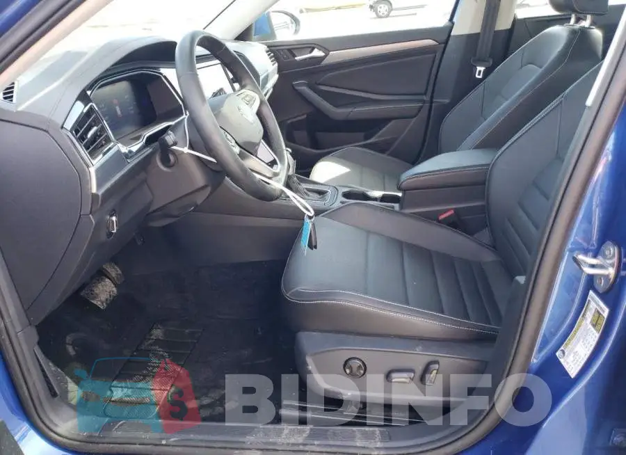 3VW7M7BU2NM006055 Photo# 7