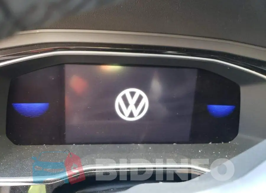 3VW7M7BU2NM013684 Photo# 9